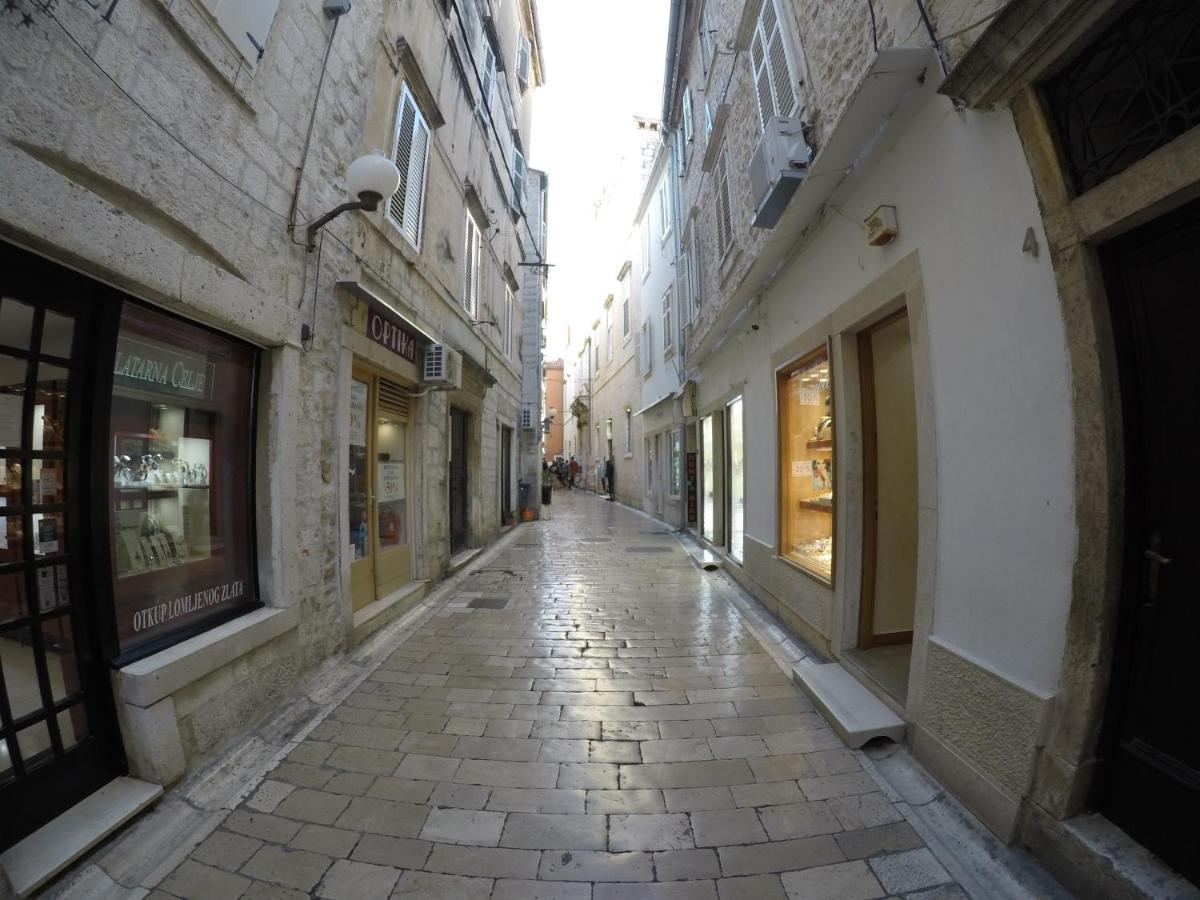 D Room Old Town Center Zadar Luaran gambar